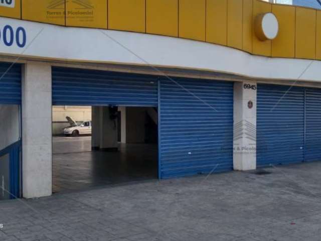 Galpão Comercial 1036 m2 a venda na Avenida Morumbi, 3 pavimentos, 6 vagas na frente, a 100 metros da marginal Pinheiros.