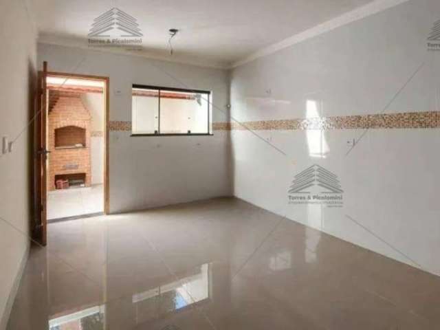 Casa nova à venda, Vila Matilde, 85 m², sala 2 ambientes, escada de mármore com guarda corpo, 02 quartos, 02 suítes, churrasqueira e lavanderia.