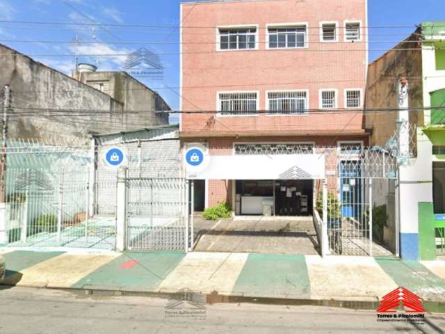 Prédio Comercial e Industrial a venda, no Brás com 1515 m², 3 Andares e Galpão Térreo Lateral, 8 Banheiros, Edícula com 2 Pavimentos