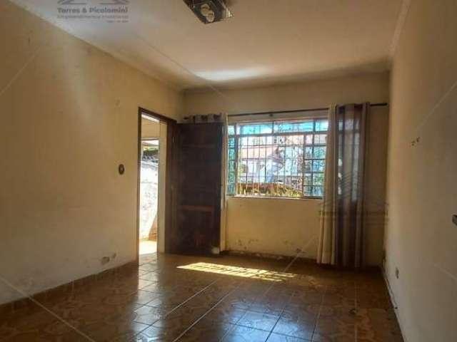 Casa Térrea a Venda na Vila Antonieta, com 3 Quartos , 1 Suite, Edícula , sala, cozinha, banheiro, Próximo do Shopping Aricanduva