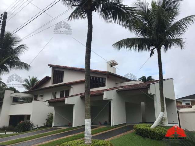 Casa alto padrão,Cond. Acapulco,Guarujá, 613 m², 04 quartos, 04 suites, 04 salas, lavabo, piscina, churrasqueira, 06 vagas, edicula para caseiro.