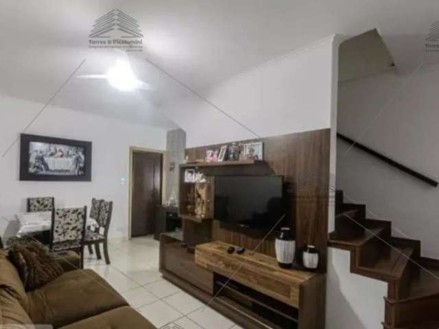 Sobrado de 130 m² a venda na Vila Bertioga, com 2 dormitórios, 3 banheiros, sala para 2 ambientes, ar condicionado, churrasqueira, moveis planejados