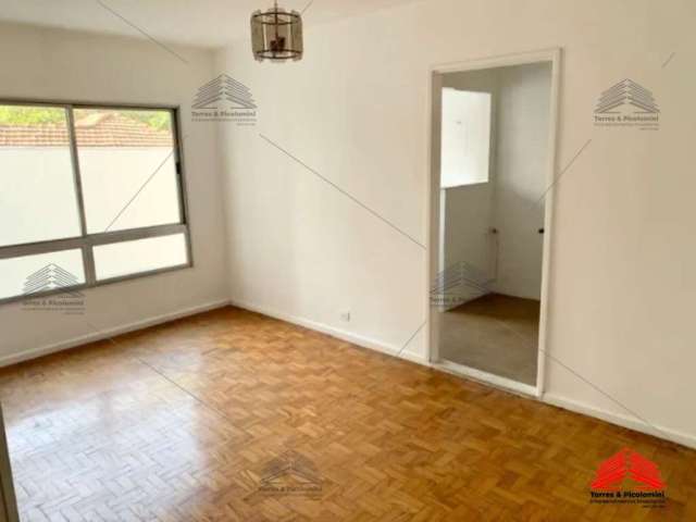 Apartamento reformado a venda de 65 m² no Cambuci, 1 dormitório, 1 banheiro, lavanderia, cozinha, moveis planejados, salão de festas