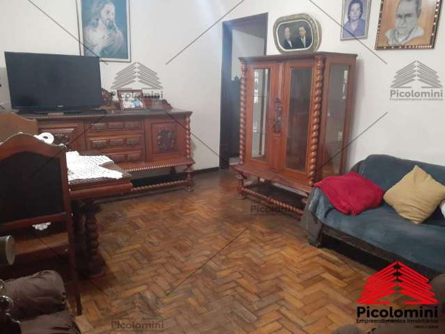 Sobrado a venda de 195 m² no Jardim Anália Franco, 4 dormitórios, 2 banheiros, lavanderia, cozinha, sala de estar, 3 vagas de garagem