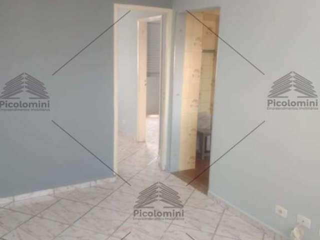 Apartamento a venda de 50 m² no Brás, 2 dormitórios, 1 banheiro, lavanderia, sala de estar, moveis planejados, perto do metrô