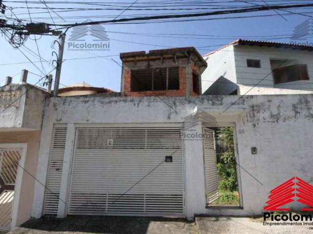 Sobrado a venda de 100 m² na Vila Alpina, 3 dormitórios, 1 suíte, 2 banheiros, lavanderia, sala, cozinha, quintal, 2 vagas de garagem