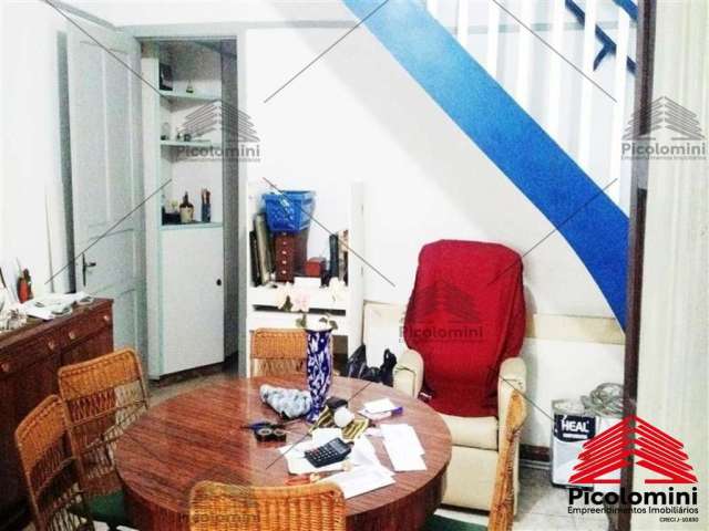 Sobrado a venda de 136m² na Mooca, 3 dormitórios, 1 suíte, 2 banheiros, lavanderia, sala, escritório, cozinha, 1 vaga de garagem