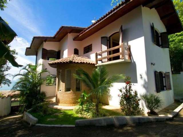 Casa à venda, 260 m² por R$ 1.380.000,00 - Cocanha - Caraguatatuba/SP