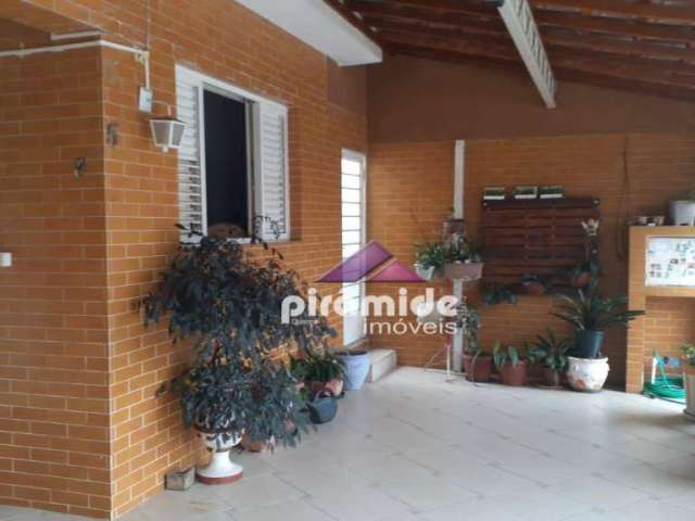 Casa com 3 dormitórios à venda, 250 m² por R$ 750.000,00 - Jardim Augusta - São José dos Campos/SP