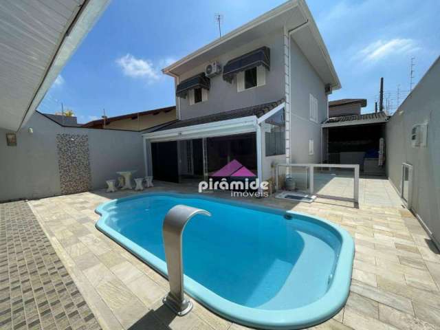 Casa com 3 dormitórios à venda, 242 m² por R$ 980.000,00 - Villa Branca - Jacareí/SP