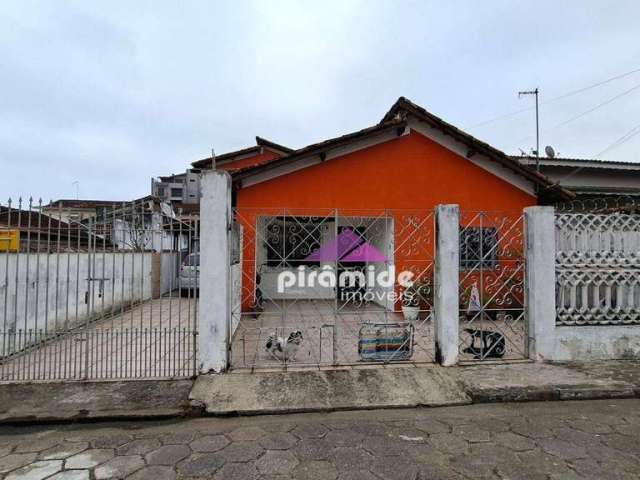 Casa com 7 dormitórios à venda, 216 m² por R$ 850.000,00 - Sumaré - Caraguatatuba/SP