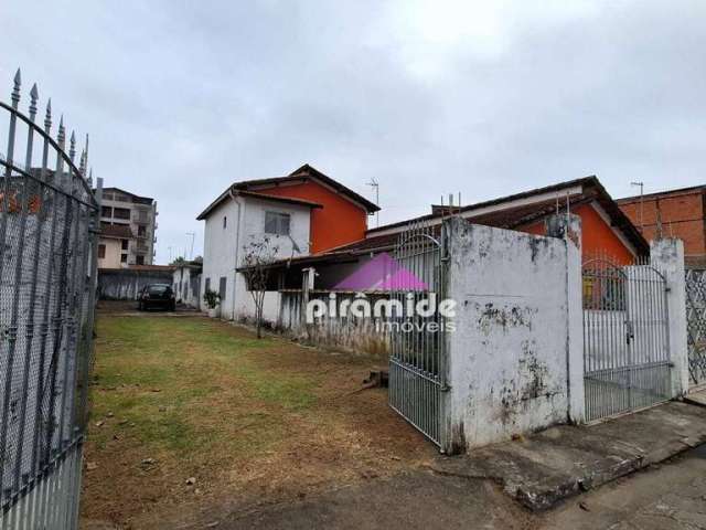 Casa com 7 dormitórios à venda, 216 m² por R$ 850.000,00 - Sumaré - Caraguatatuba/SP