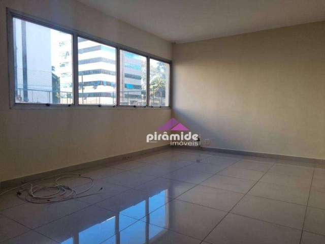 Apartamento com 3 dormitórios, 92m² para