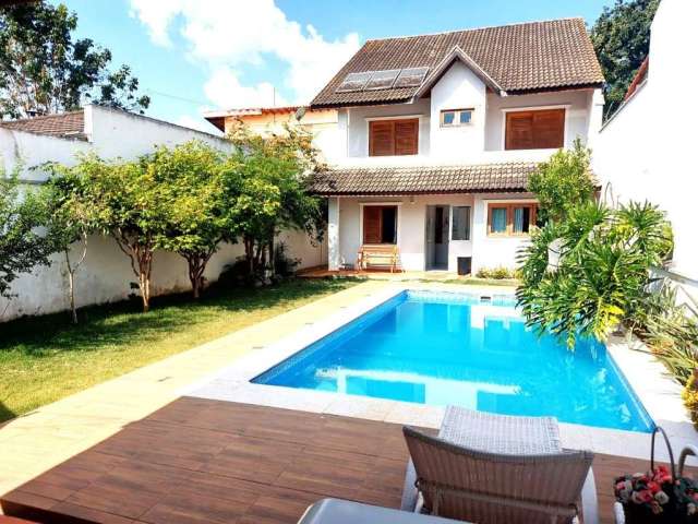 Casa para Venda em Atibaia, Vila Esperia Ou Giglio, 4 dormitórios, 3 suítes, 5 banheiros, 4 vagas