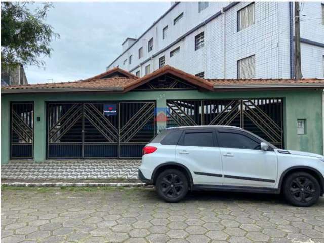 Casa com 4 dorms, Maracanã, Praia Grande - R$ 840 mil, Cod: 70836357