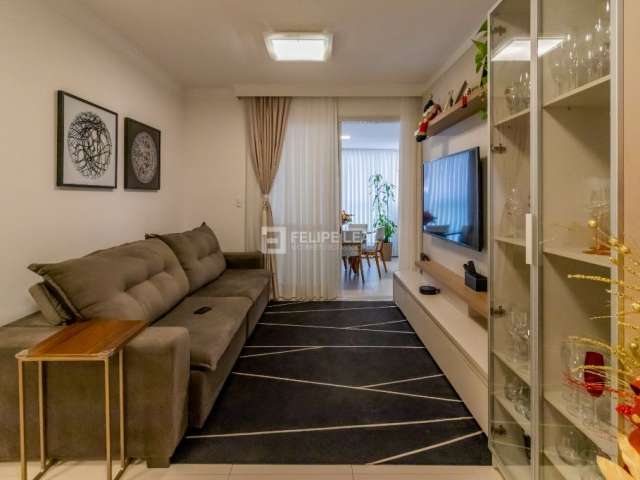 Apartamento com 03 suítes no centro de palhoça