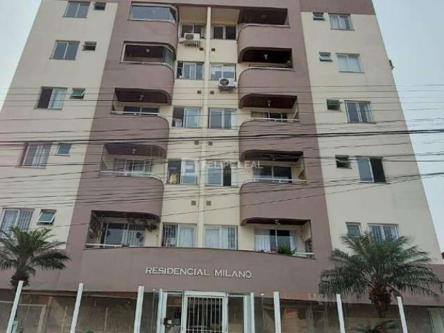 Apartamento mobiliado em excelente localização no bairro jardim cidade de florianópolis. (porteira fechada)