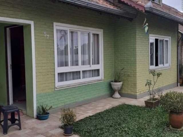 CASA COM 3 DORMITÓRIOS E TERRENO COM 432m² NO BAIRRO SCHRAMM EM SÃO BENTO DO SUL-SC