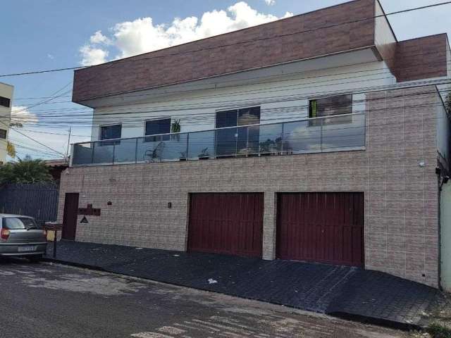 Sobrado para Venda - Dona Zulmira, Uberlândia  - 360m², 5 vagas