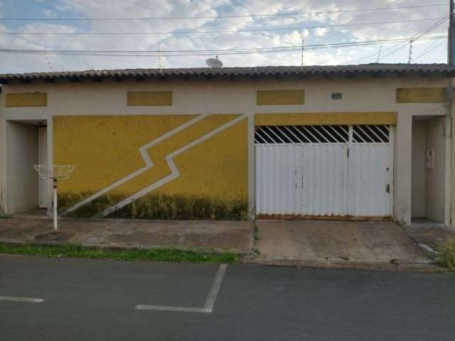 Casa para Venda - Pacaembu, Uberlândia  - 163m², 2 vagas