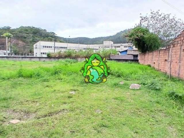 Área à venda  na Praia Martim de Sá, próxima a faculdade , Caraguatatuba, SP