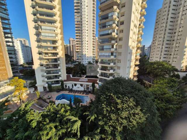 Apartamento reformado para venda 02 Dormitórios com 3º reversível e 2 vagas em Vila Mariana  -  São Paulo