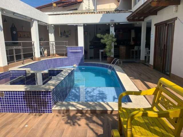 Casa com 5 quartos à venda na Avenida Praia de Itapoan, Vilas do Atlantico, Lauro de Freitas, 250 m2 por R$ 1.950.000