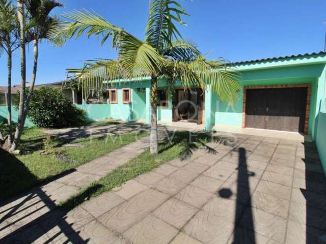 Casa com 2 quartos à venda na Rua Julcemara Pereira da Silva, 174, Balneário São Pedro, Arroio do Sal por R$ 398.000