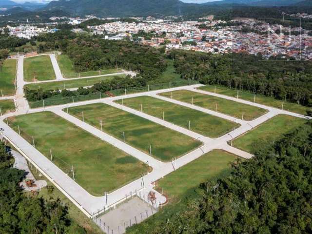 Terreno em Forquilhinhas - São José, SC