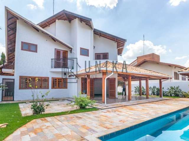 Venda de Casa em Condomínio de Luxo em Campinas-SP, bairro Residencial Vila Verde - 4 quartos, 2 suítes, 3 salas, 7 banheiros, 4 vagas, 455,42 m².