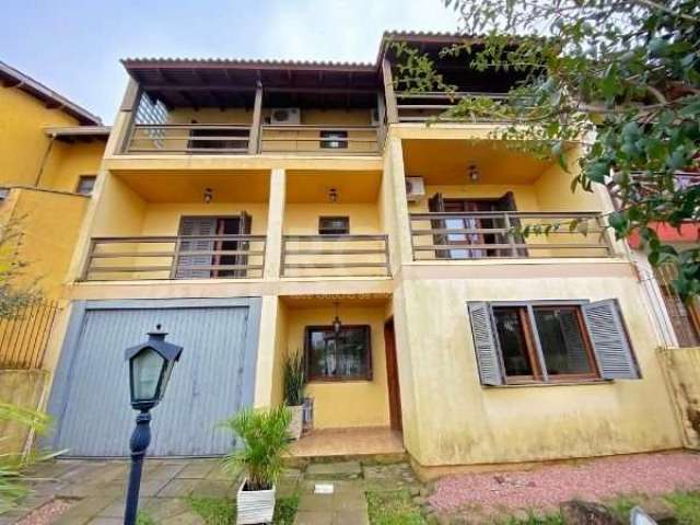 Casa com 5 quartos à venda na Rua Moacyr Godoy Ilha, Espírito Santo, Porto Alegre, 359 m2 por R$ 735.000