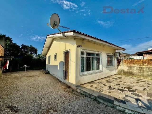 Casa no Bairro Rio Caveiras  -  Biguaçu