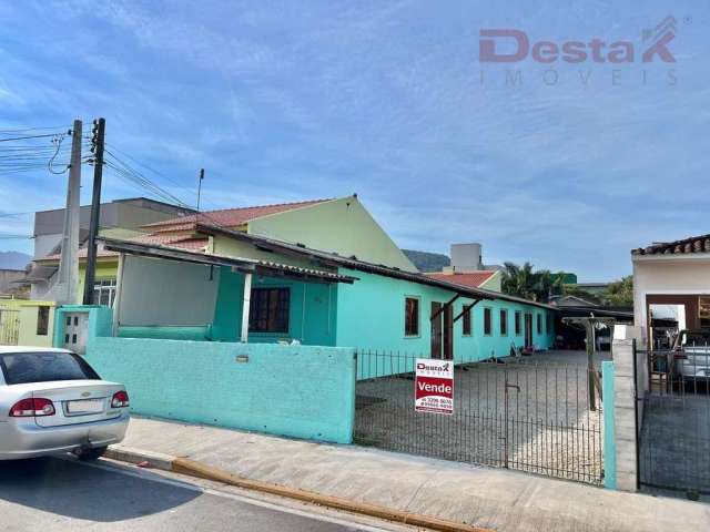 Casas no Bairro Vendaval  -  Biguaçu