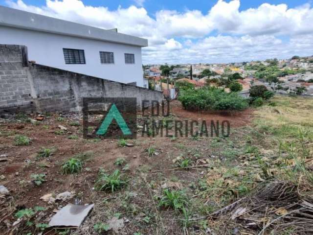 Otma oportunidade de terreno na Av. Lucas Nogueira Garces 10x32