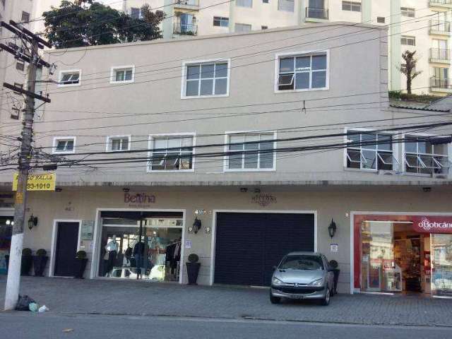 Loja no Boulevard Mascote com 90 metros  copa e banheiro