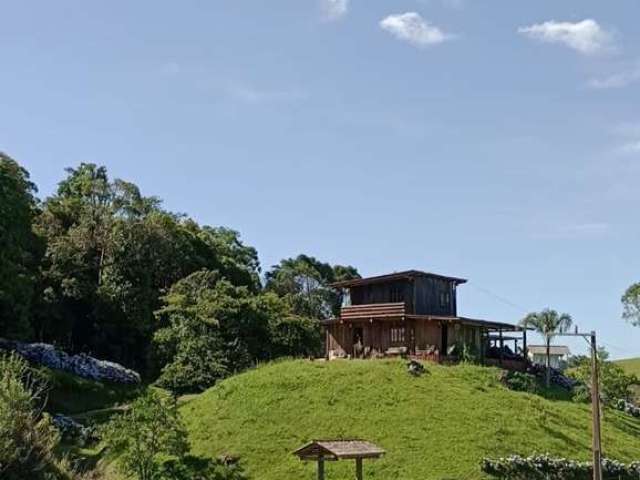 Sitio situado no Rio dos Bugres Município de Rancho Queimado SC