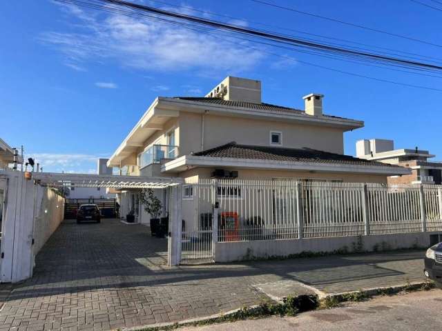 Duplex com 3 dormitórios na praia dos Ingleses