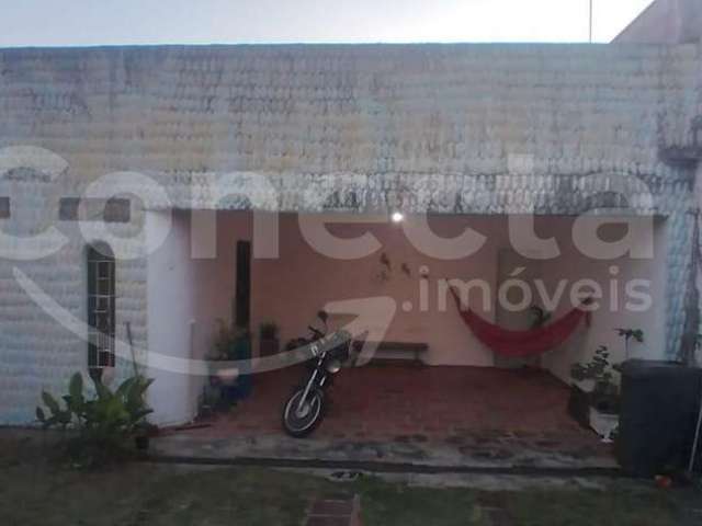 Casa para Venda em Sorocaba, Vila Barão, 3 dormitórios, 1 suíte, 2 banheiros, 4 vagas