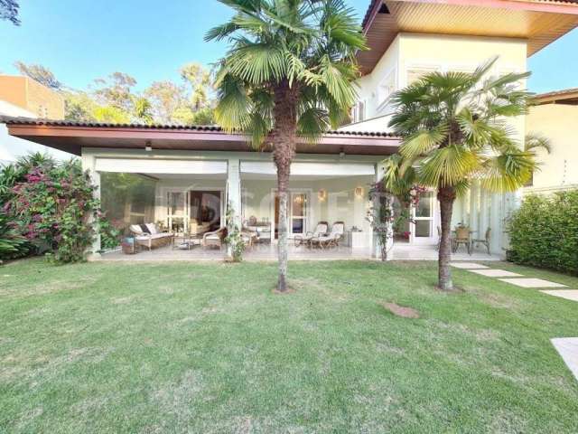 casa a venda no   Alto da Boa  Vista Casa , 861m² ,4 quartos sendo 4 suítes ,10 vagas .