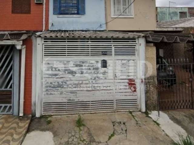 Casa no socorro com 02 dormitórios e 01 vaga de garagem