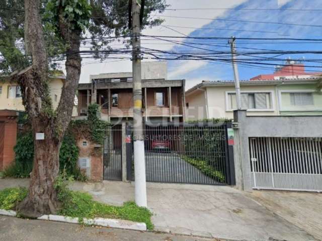 Excelente sobrado 400m² com 03 Suítes e 04 vagas no Planalto Paulista