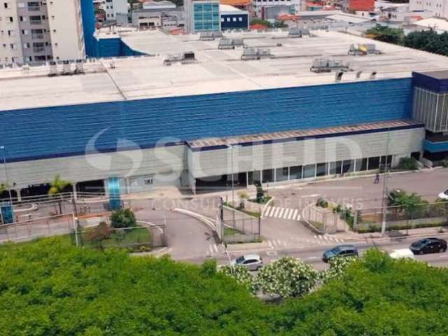 Prédio Comercial de 14.050m2 com renda em excelente localização na Mooca