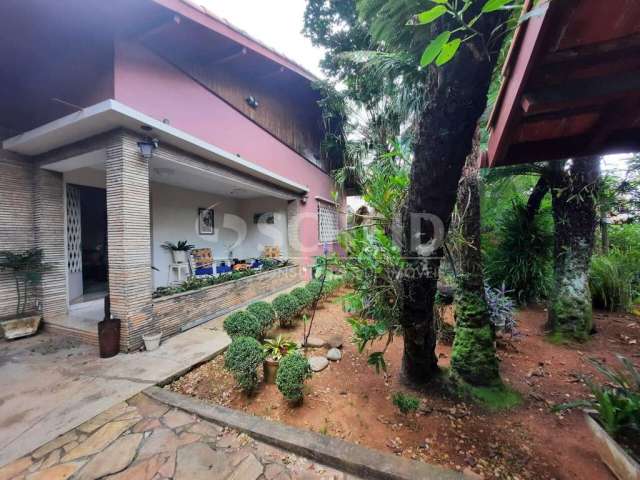 Casa térrea em Veleiros em incrível terreno de 842m²