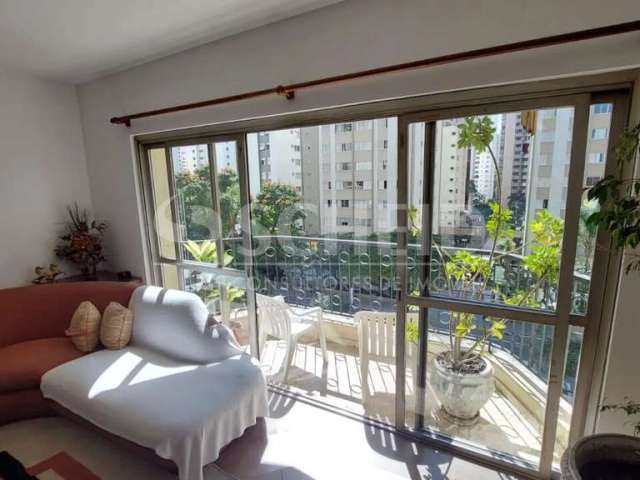 Apartamento Moema com 158m², 4 quartos, 2 suítes, sala 2 ambientes, terraço, cozinha, 2 vagas,.