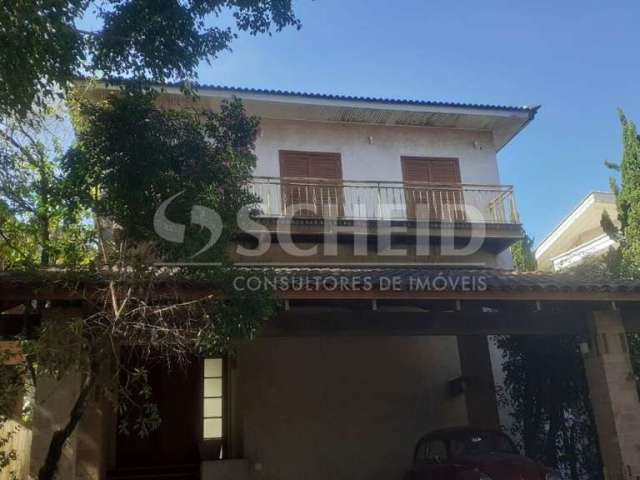 Casa a venda em condomínio no bairro do jardim Guedala. 4 quartos suites e 4 vagas de garagem.