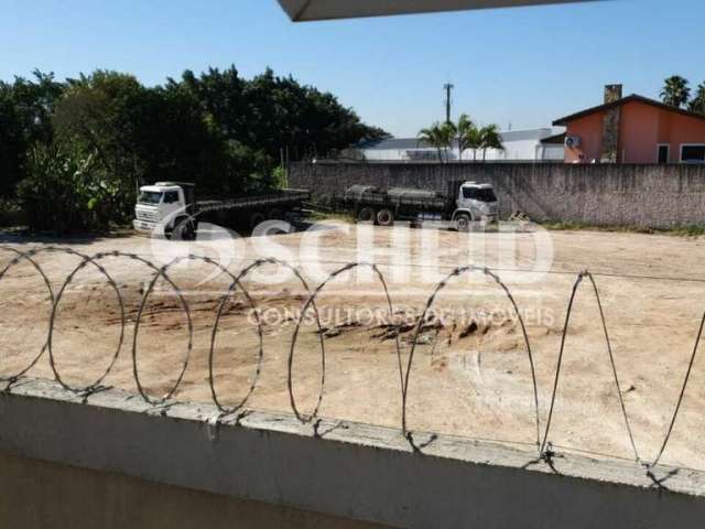 Terreno para locação de 2.400m² na região de interlagos.