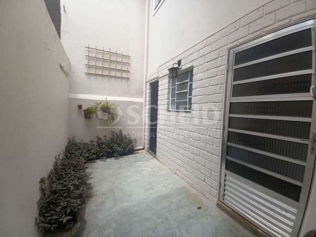 Sobrado residencial no Ipiranga com 80 m², 2 quartos com suíte,,  1 sala, 1 banheiro e sacada