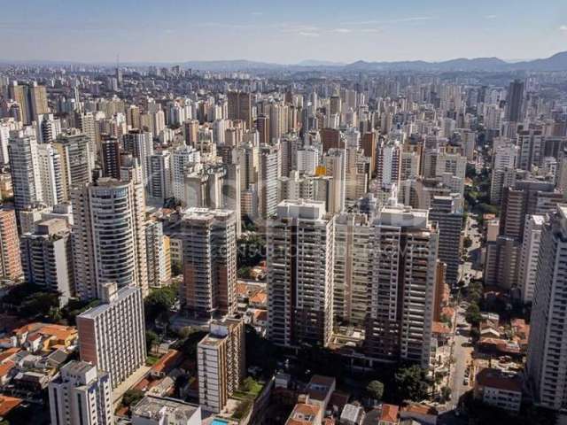 Apartamento á Venda em Perdizes com 73m² e 2 vagas de garagem.