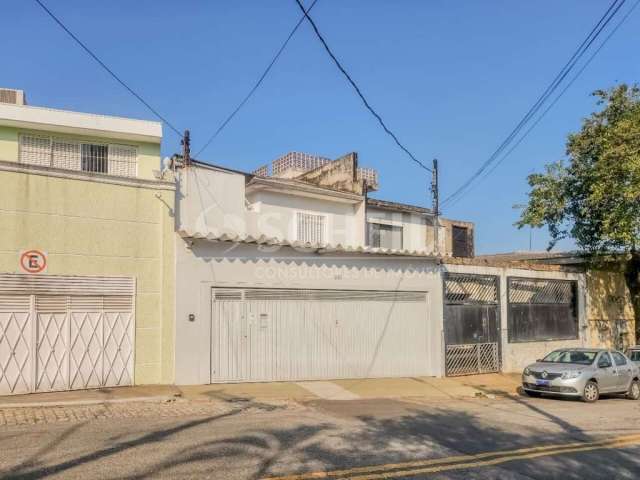 Sobrado á Venda na Vila Mariana com 180m², 3 quartos sendo 1 suíte, 3 vagas.