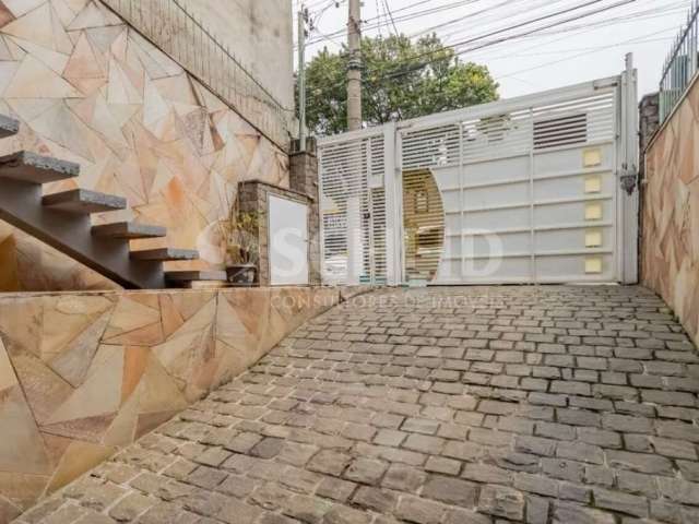 Casa á Venda na Vila Formosa com 166m², 3 quartos sendo 1 suíte, 2 vagas.